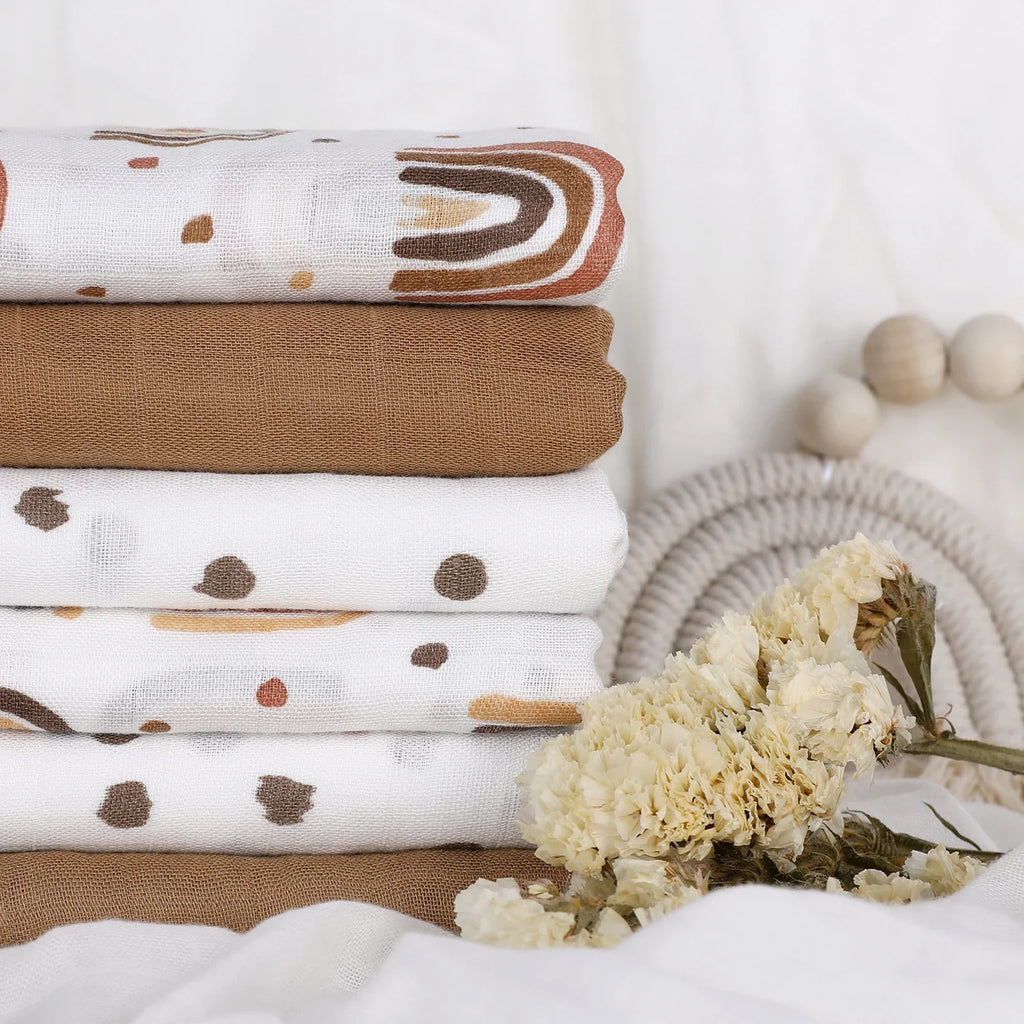 70% Bamboo 30% Cotton Baby Swaddle Newborn Muslin Swaddle Blanket for Girls & Boys Soft Baby Bath Towel Cute Infants Baby Bibs