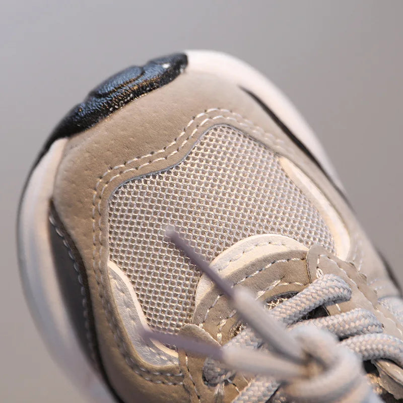 Kids Sport Shoes Autumn New Fashion Mesh Breathable Boys Sneakers Spring Autumn Children Girls Outdoor Soft Soled Running Shoes
